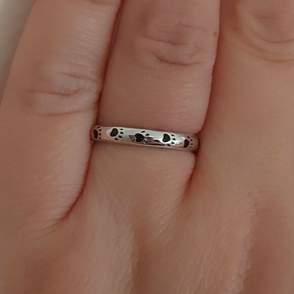 925 Sterling Silver Black Enamel Paw Ring - Picture 3 of 8